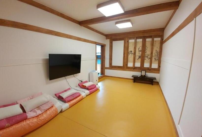 اتاق خانوادگی, Sophia Hanok Guesthouse