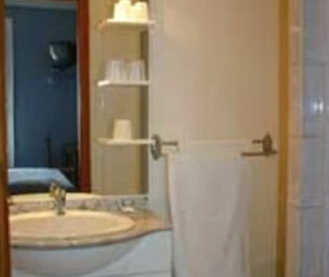 Номер Стандарт, Hôtel Le Petit Château Proche Parc Des Expositions Porte De Versailles