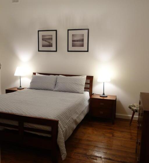 침실 3개 주택, Morella Farmstay