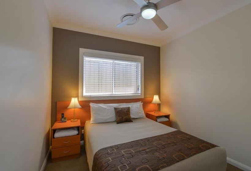 Апартаменты 2 Спальни, Cadman Motor Inn And Apartments