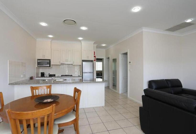 Апартаменты 1 Спальня, Cadman Motor Inn And Apartments
