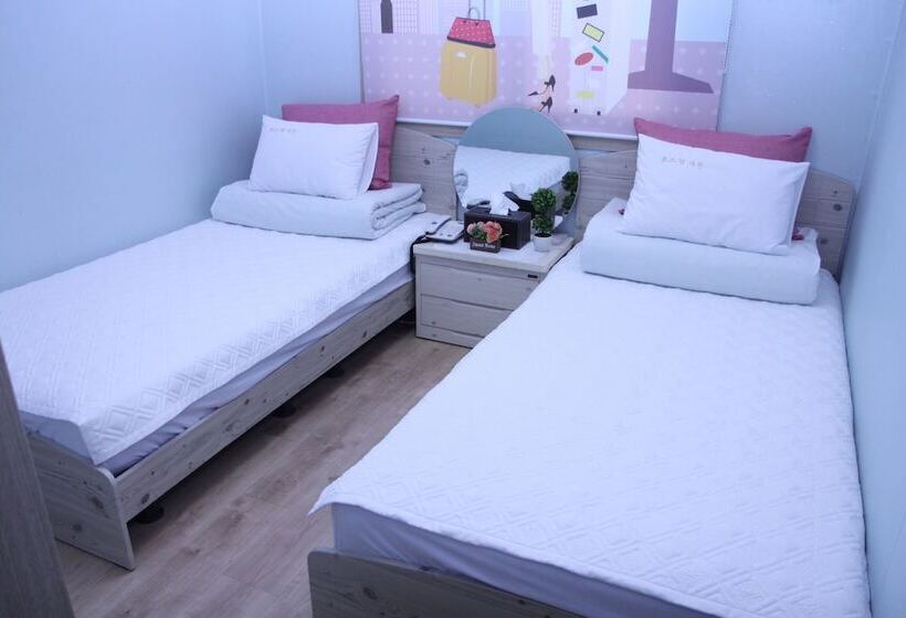 Номер Стандарт, Hostel Dahyun