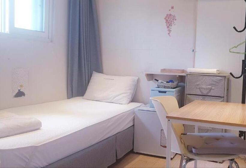 Standard Single Room, Hi Guesthouse Insadong
