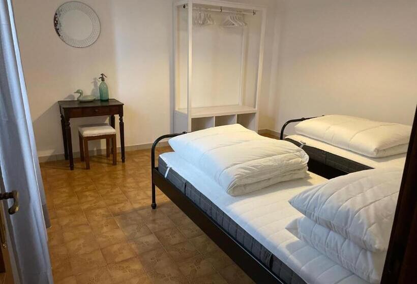 Апартаменты 2 Спальни, B&b La Loccaia