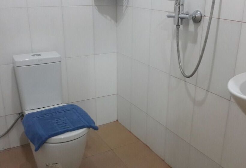 Номер Стандарт Трехместный, Silla Patong Hostel