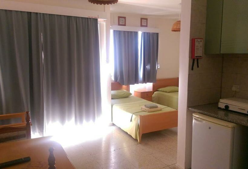 스탠다드 스튜디오, Barbara Tourist Apartments