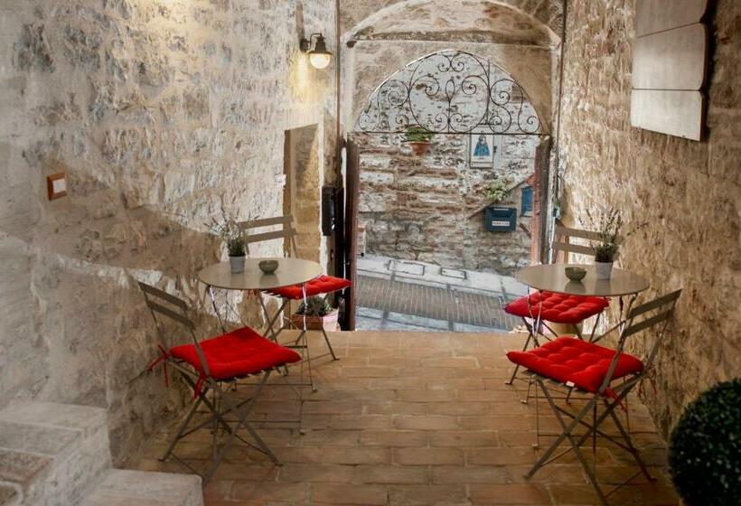 استودیوی استاندارد, Appartamenti San Francesco Spello
