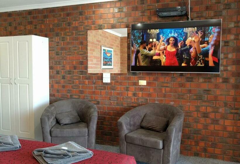 디럭스 룸, Travellers Inn Kaniva
