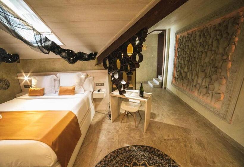 سوییت جونیور, Boutique Patio Del Posadero