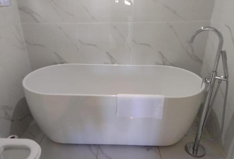 Семейный Номер, Kingston House B&b
