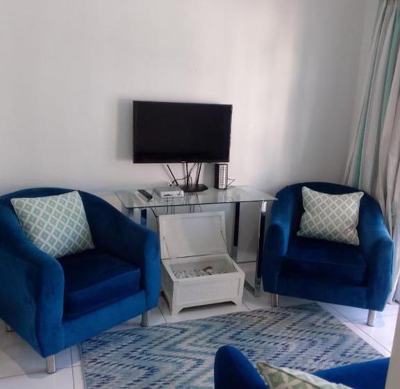 Семейный Номер, Kingston House B&b