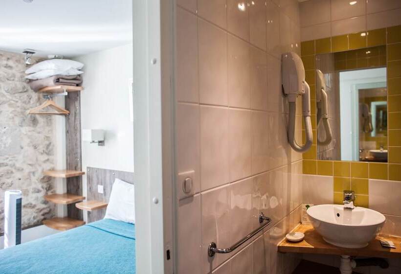 Номер Стандарт, Hôtel Henri Iv