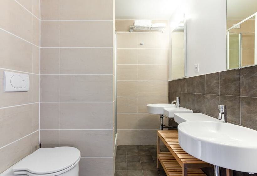 Номер Стандарт, Hôtel Turan