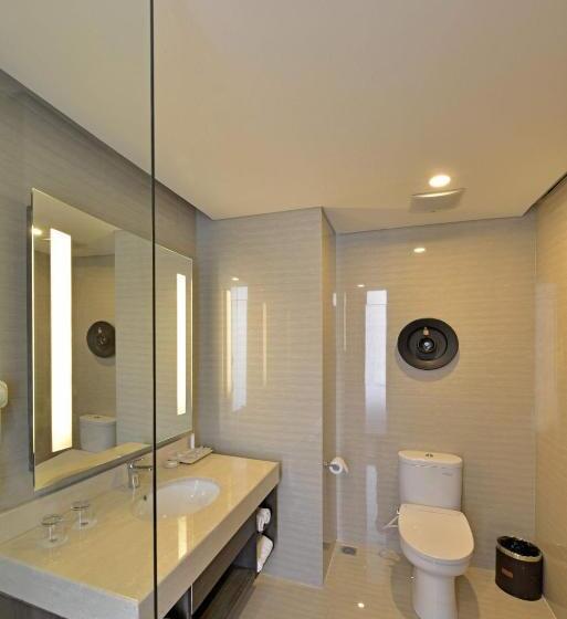 Номер Deluxe, Lombok Astoria