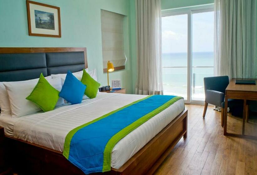 Люкс Вид на Море, Ocean Edge Suites & Hotel Colombo