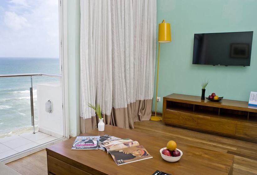 Люкс Вид на Море, Ocean Edge Suites & Hotel Colombo