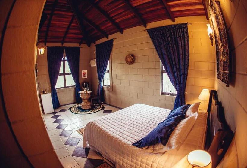 اتاق استاندارد, Pousada Camelot Inn