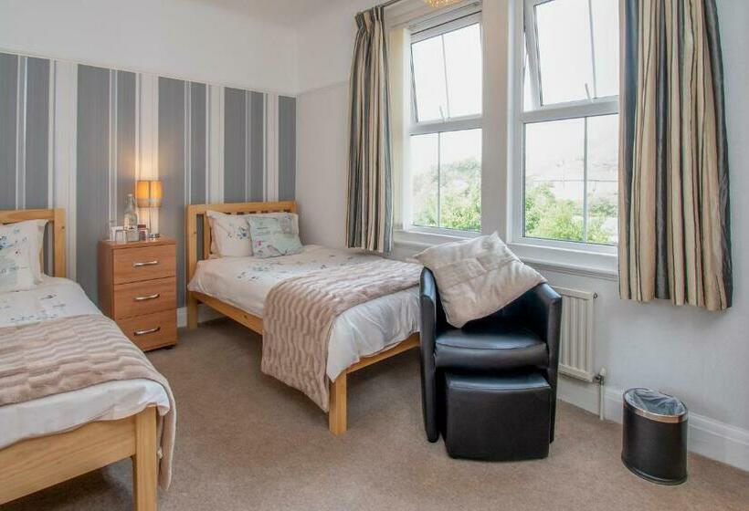 Quarto Estandar, Rosaire Guest House