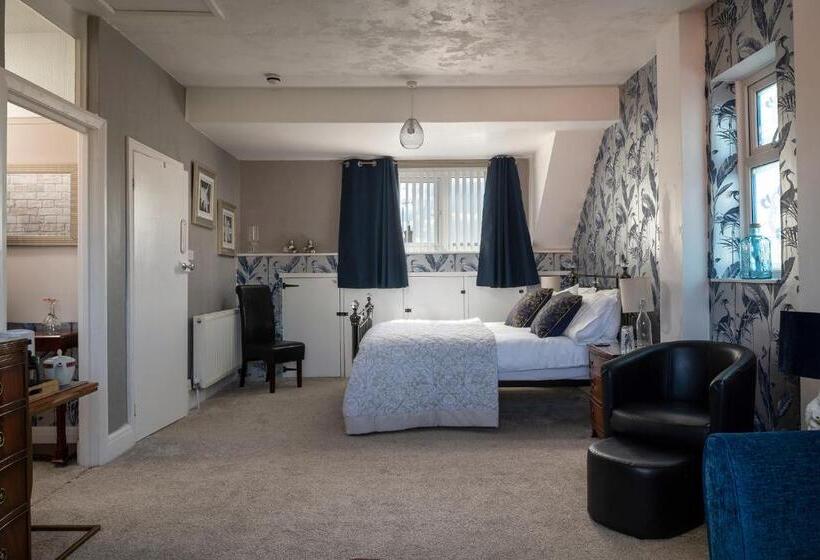Quarto Estandar, Rosaire Guest House