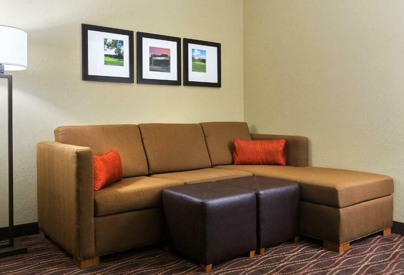 Люкс, Comfort Suites Dubois