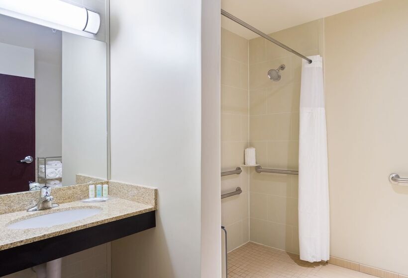 Люкс, Comfort Suites Dubois