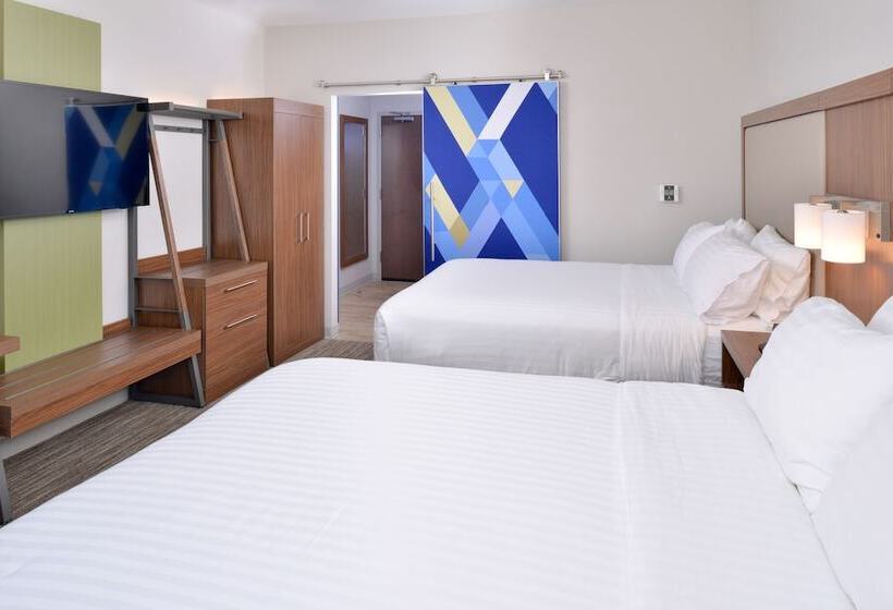 Люкс Адаптированный для Инвалидов, Holiday Inn Express & Suites Madison, An Ihg