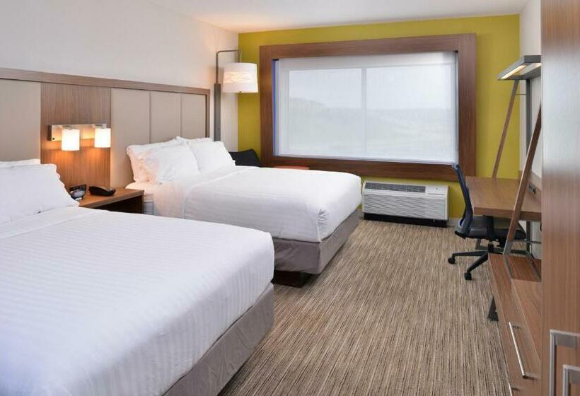 Номер Стандарт, Holiday Inn Express & Suites Madison, An Ihg
