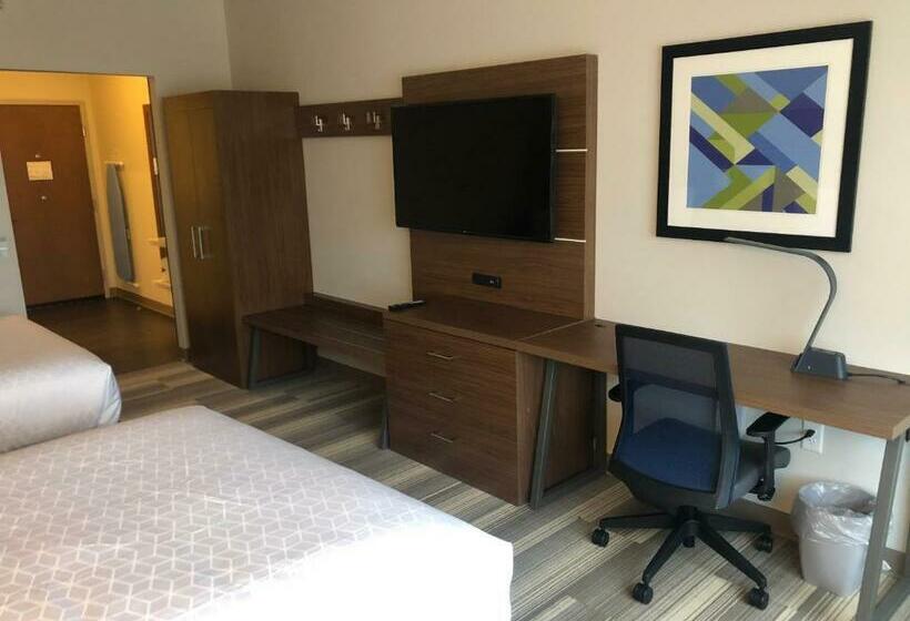 Номер Стандарт, Holiday Inn Express & Suites Madison, An Ihg