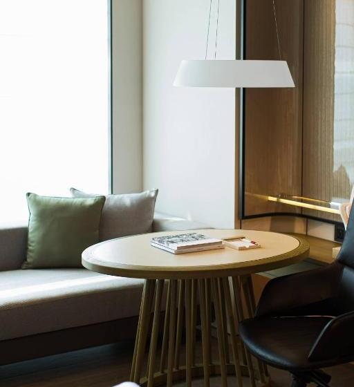キングサイズベッドのデラックスルーム, Shenzhen Marriott Hotel Nanshan