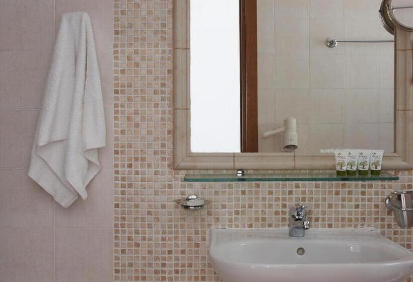 Вилла 5 Спален, Anassa Mare Villas & Residences