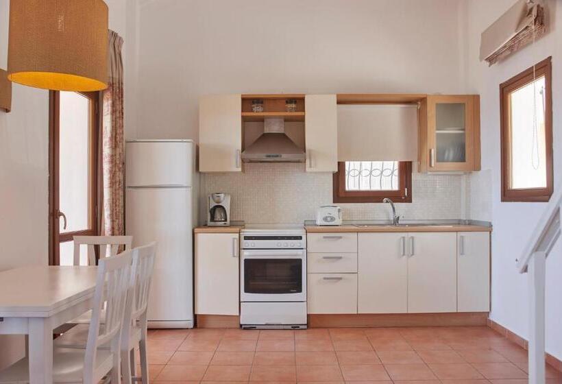 Вилла 5 Спален, Anassa Mare Villas & Residences