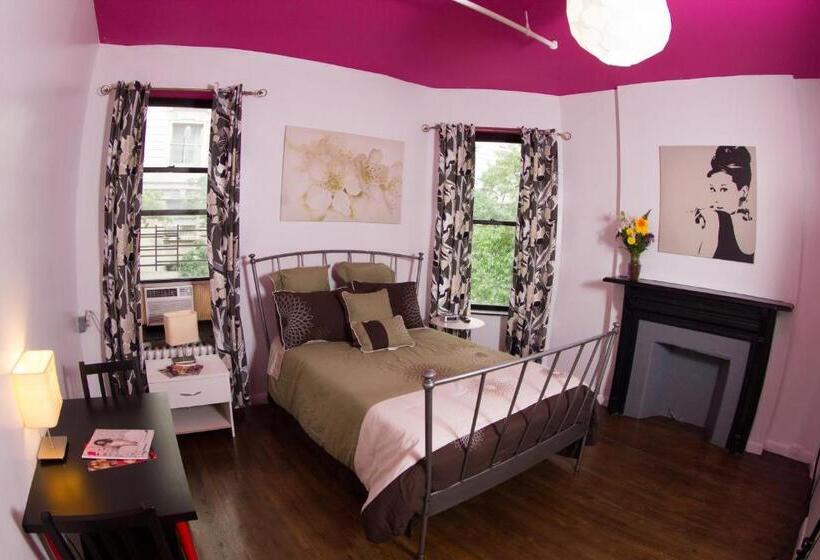 带大床的标准间, Central Park West Hostel