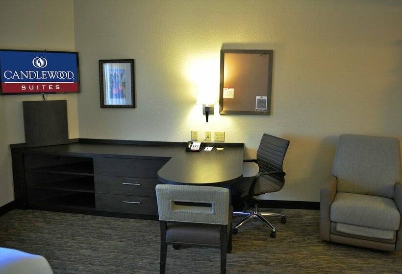 Студия Стандарт, Candlewood Suites Bay City, An Ihg