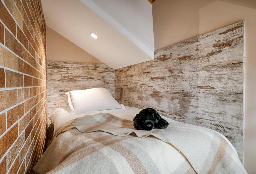 Deluxe Quadruple Room, Le Tremplin