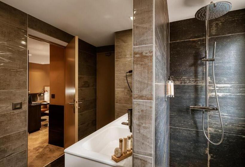 Junior Suite, Le Tremplin
