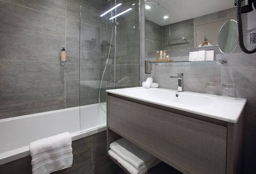 Deluxe Quadruple Room, Le Tremplin