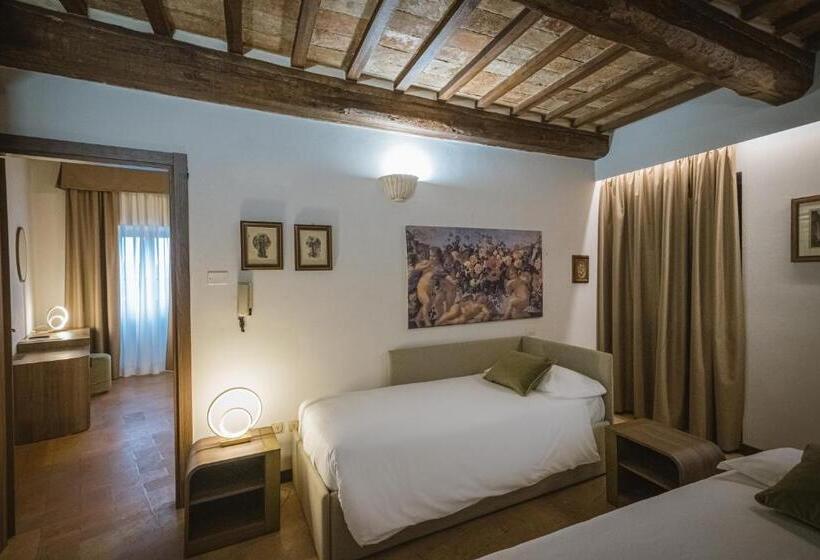 Номер Стандарт Трехместный, Villa Montegranelli