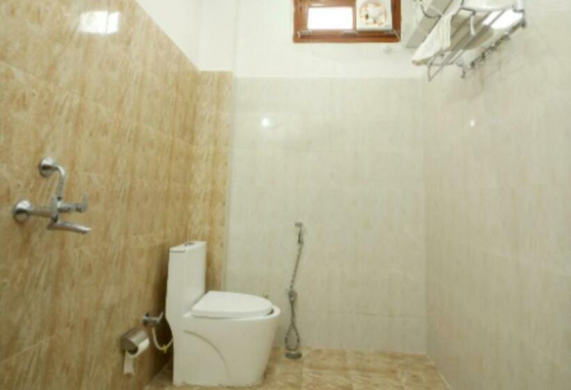디럭스 룸, Kuyal Corbett Resort