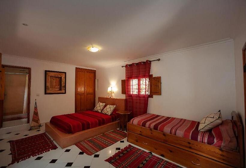 Семейный Номер, Auberge Le Maquis