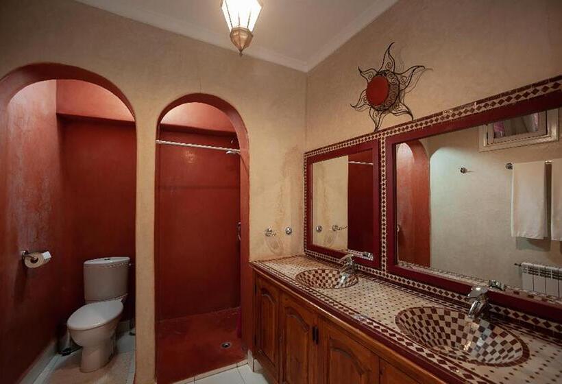 Люкс с Террасой, Auberge Le Maquis
