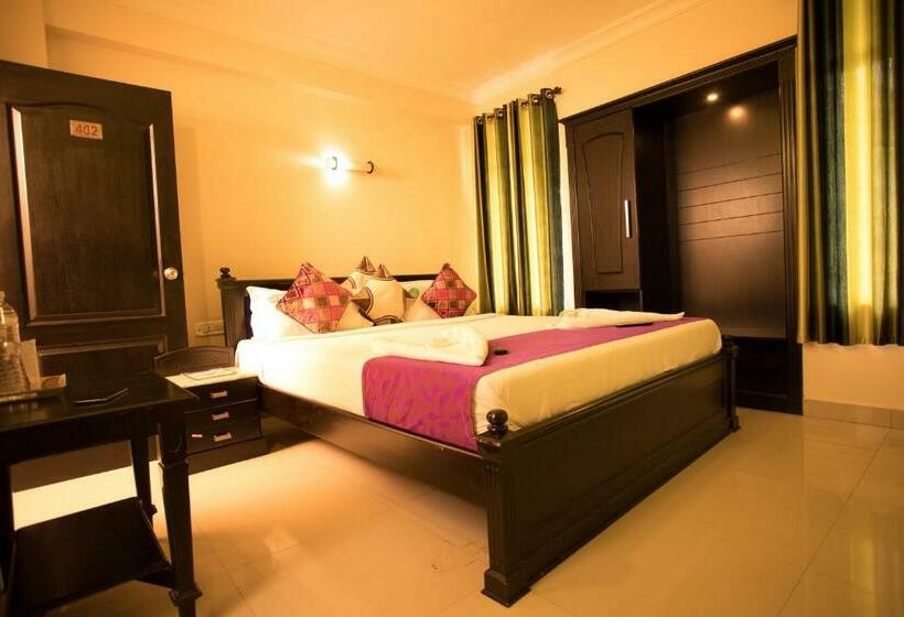 اتاق استاندارد با تخت بزرگ, Emerald Inn