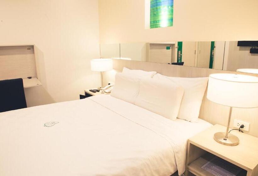 Номер Стандарт, Go Hotels Ortigas Center