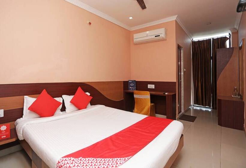 Номер Стандарт, Oyo Rooms Nayapalli