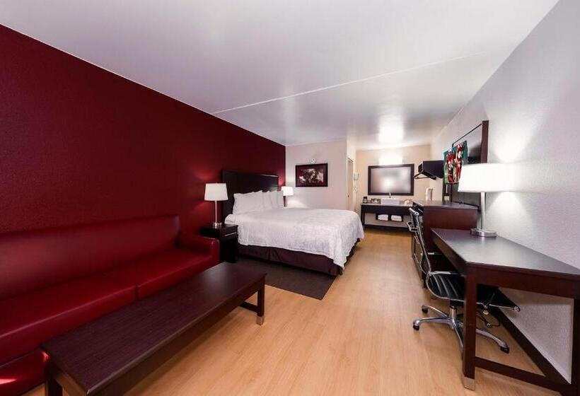 جناح سرير كينج, Red Roof Inn Plus+ Huntsville – Madison