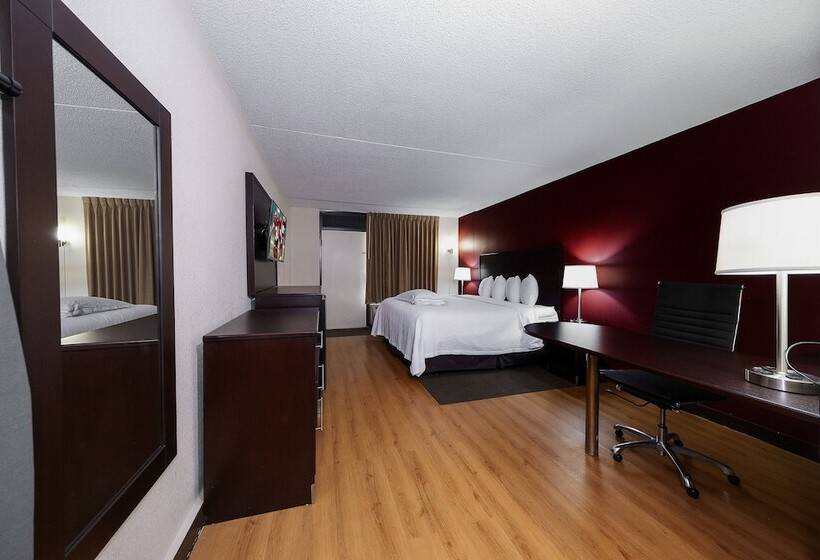 プレミアムルーム, Red Roof Inn Plus+ Huntsville – Madison
