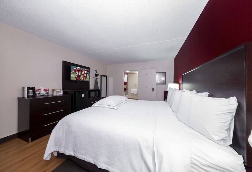 Номер Премиум, Red Roof Inn Plus+ Huntsville – Madison