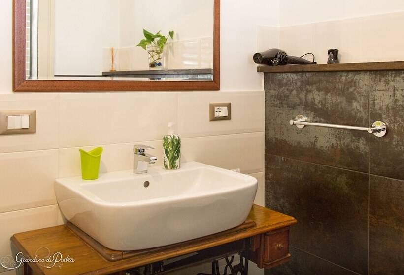 舒适型房间, B&b Giardino Di Pietra