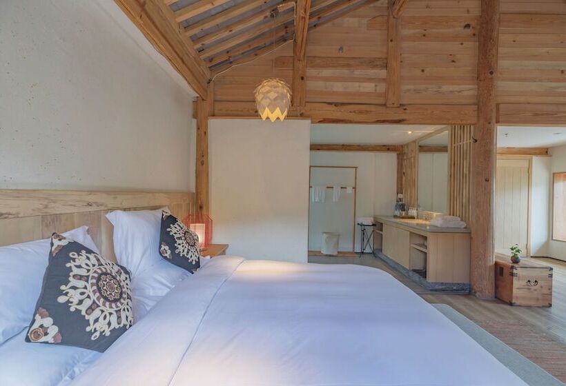 Quarto Deluxe, Arro Khampa By Zinc Journey Lijiang