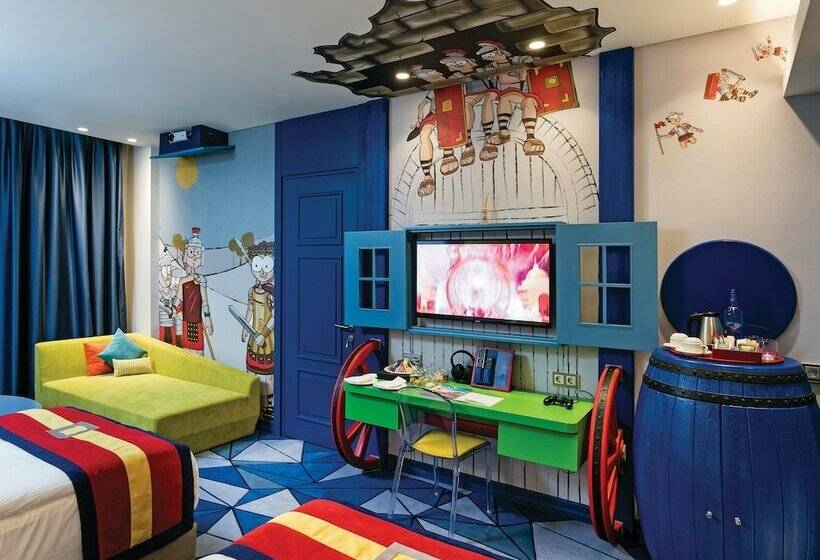 اتاق استاندارد تودرتو, The Land of Legends Kingdom Hotel