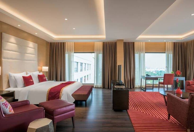 سوئیت پرزیدنت, Feathers  A Radha Hotel, Chennai